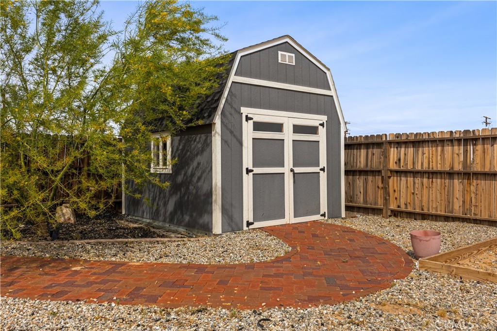 922 West Vulcan Avenue Ridgecrest, CA 93555 - Photo 21 of 21