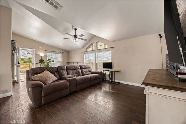 $249,999 | 922 West Vulcan Avenue, Ridgecrest, CA 93555