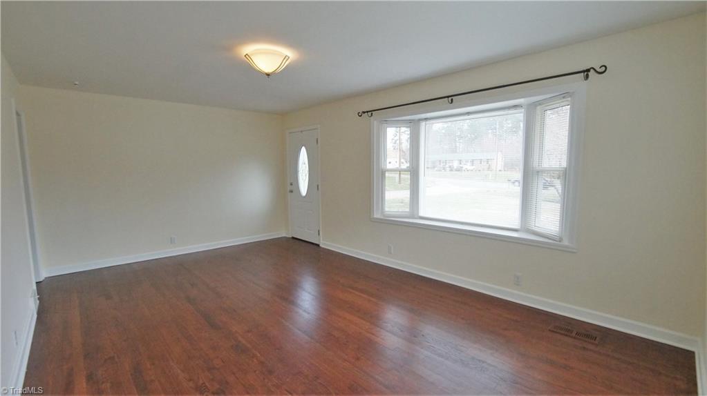 6764 Eldred Road Walkertown, NC 27051 - Photo 7 of 30 Gallery Image 7