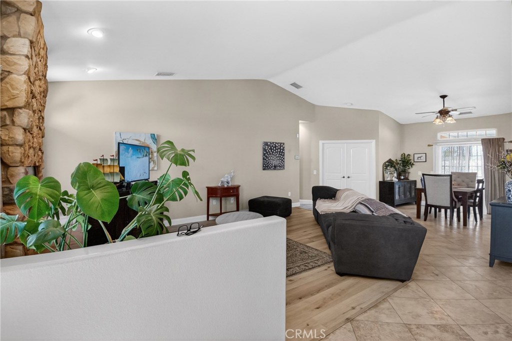 11380 Rochester Road Phelan, CA 92371 - Photo 9 of 55