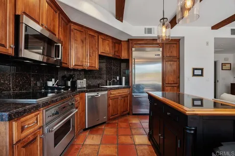 $750,000 | 7310 Estrella De Mar Road, Unit 18, Carlsbad, CA 92009