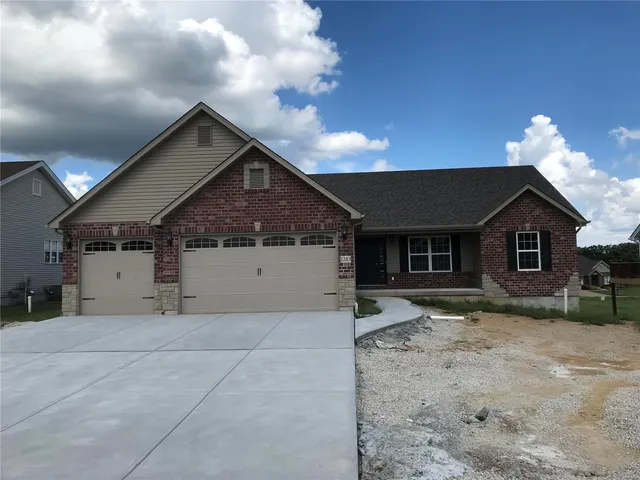 $525,900 | 1607 Sugar Creek Drive, Festus, MO 63028