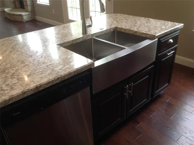 $525,900 | 1607 Sugar Creek Drive, Festus, MO 63028