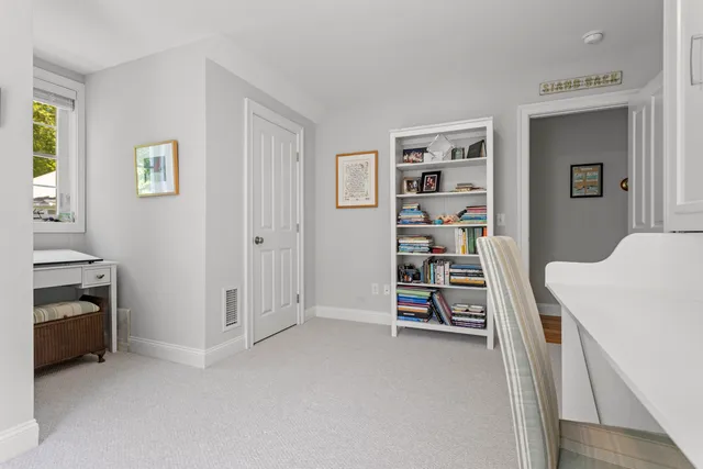 a view of a livingroom with furniture