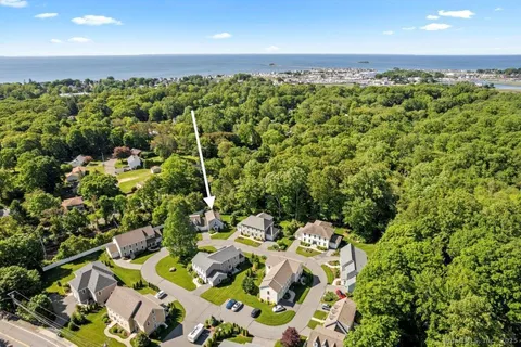 $549,000 | 951 Old Clinton Road, Unit 15, Westbrook, CT 06498