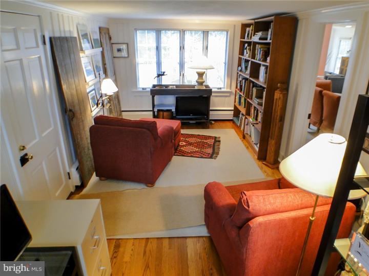 13 Terracedale Road Yardley, PA 19067 - Photo 14 of 25 Office / Study