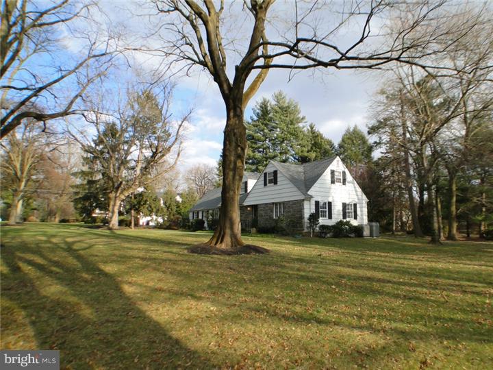 13 Terracedale Road Yardley, PA 19067 - Photo 23 of 25 Exterior Front