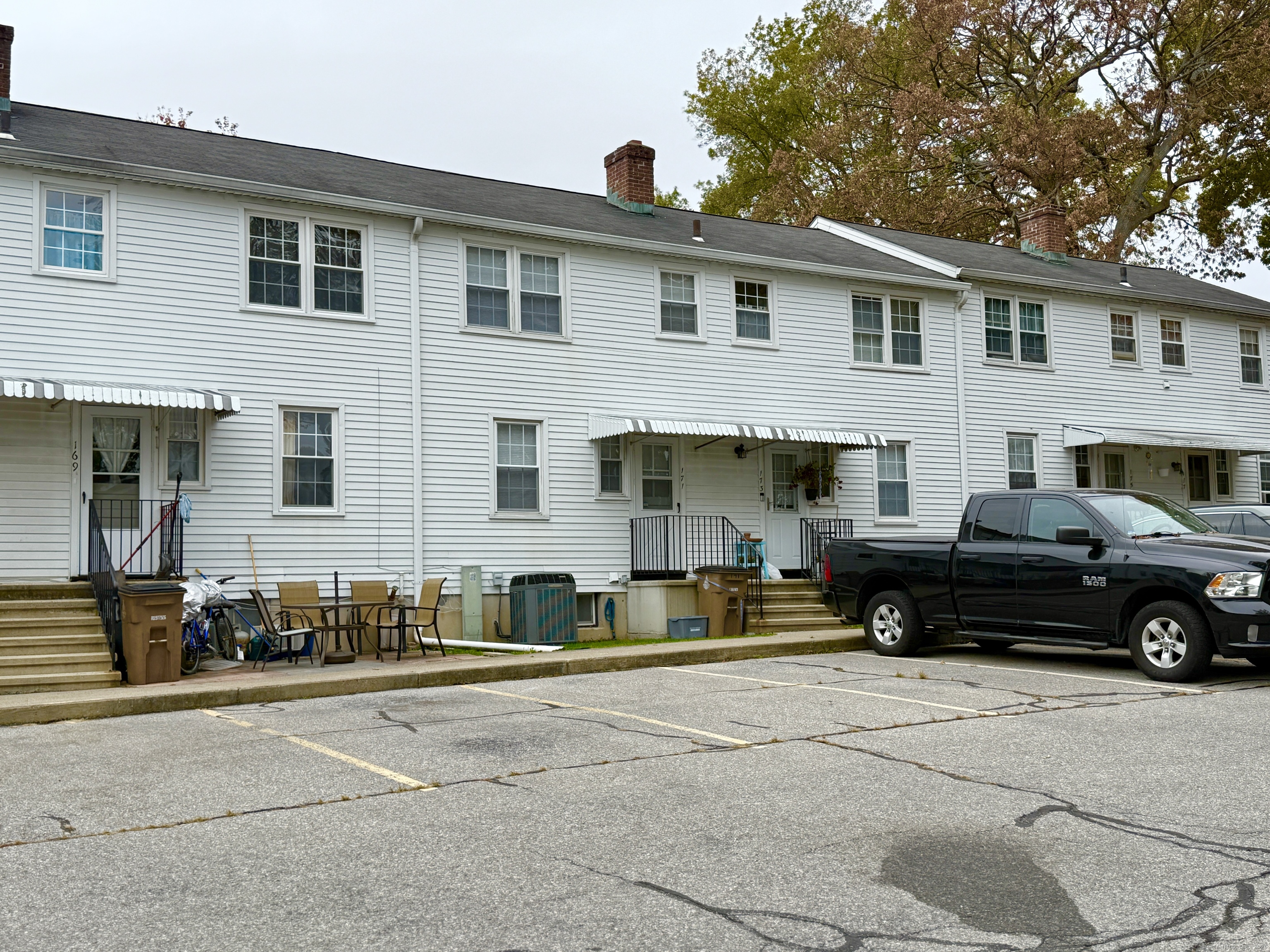 171 Sylvan Knoll Road Stamford, CT 06902 - Photo 14 of 23