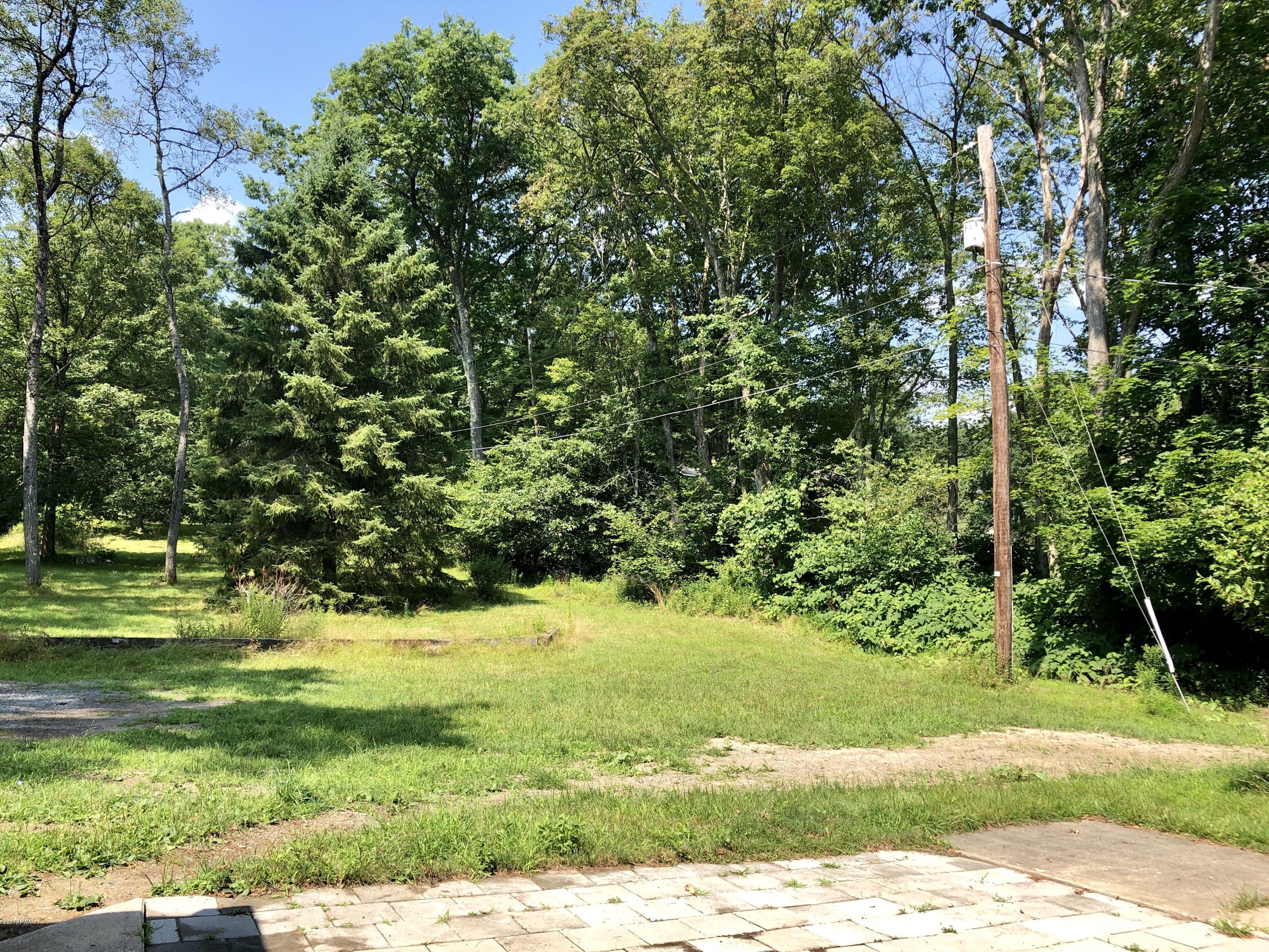 191 Rt 590 Greeley, PA 18425 - Photo 7 of 32