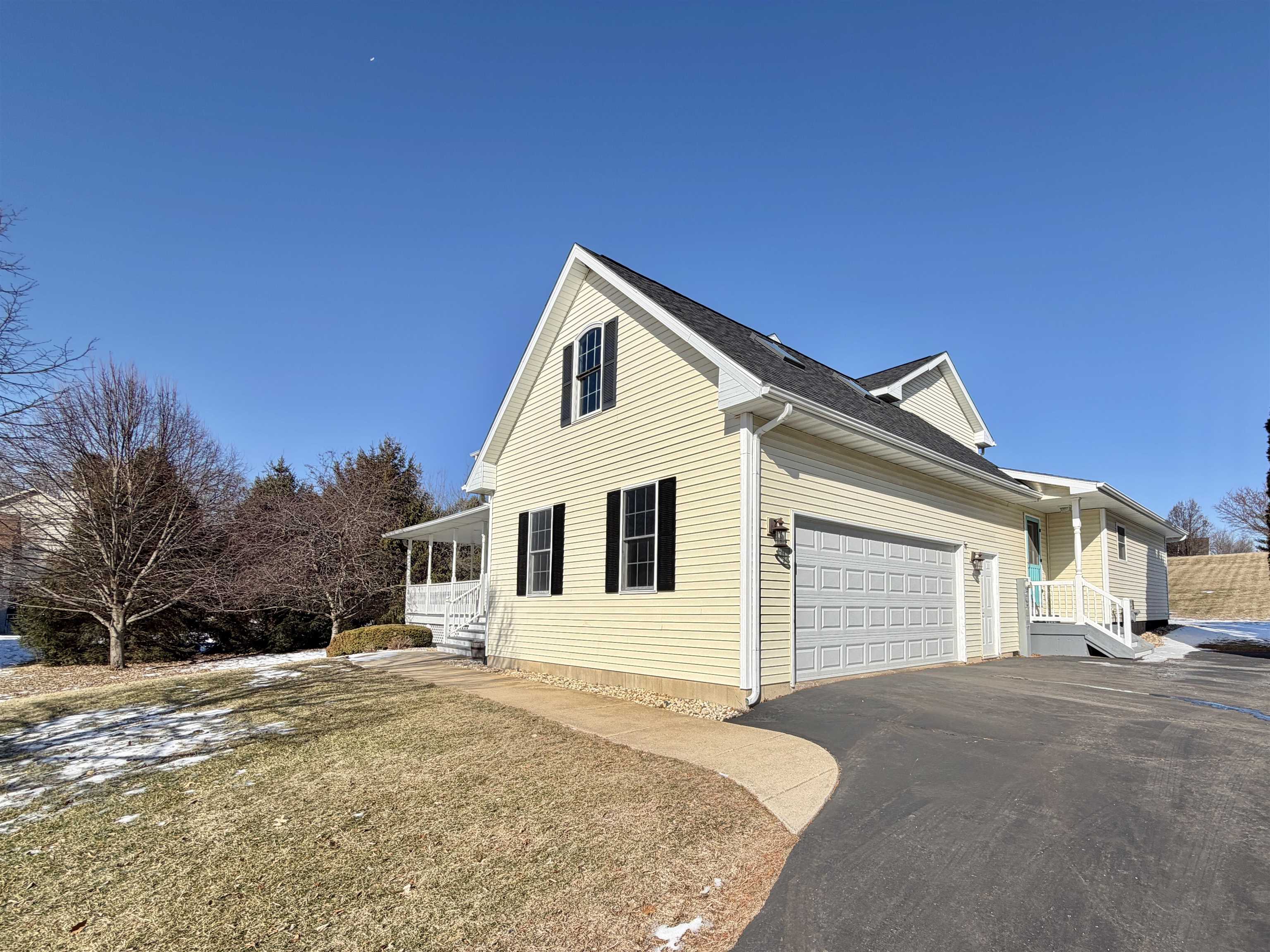 5206 East Hubbard Trail Byron, IL 61010 - Photo 1 of 52