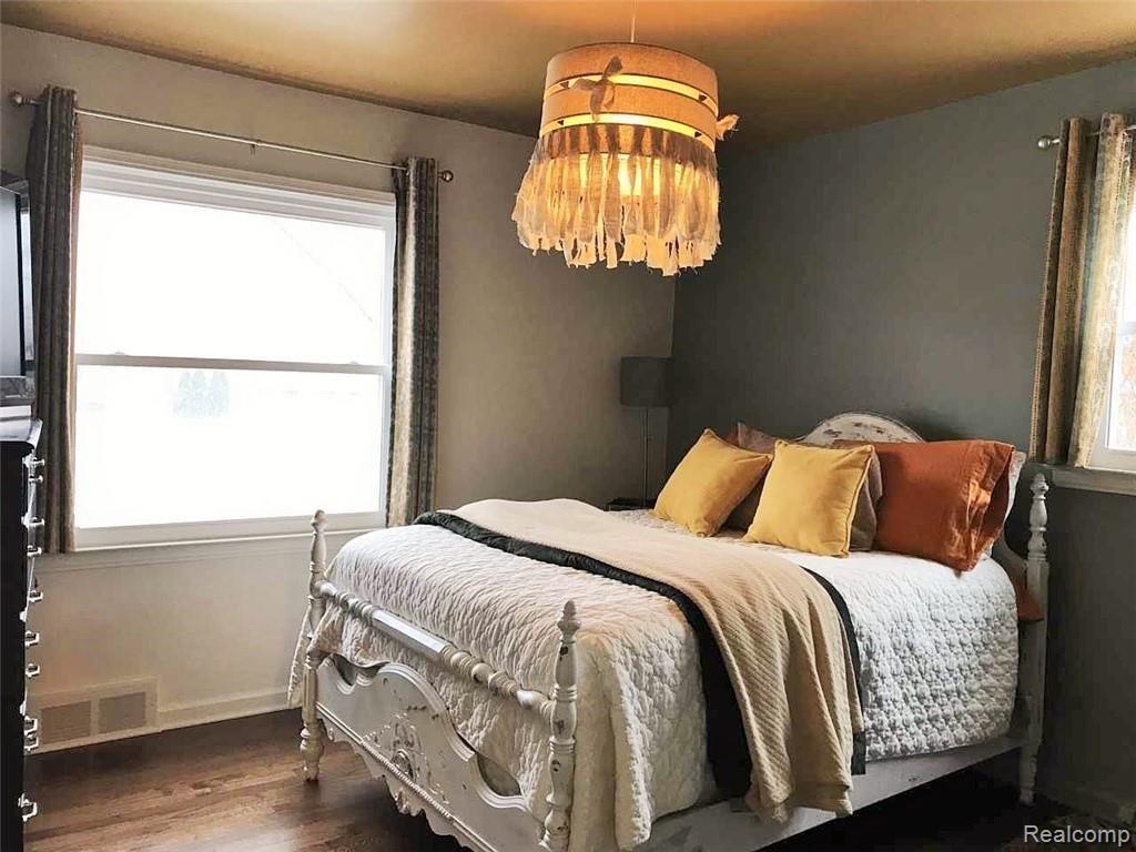 4158 Amherst Road Royal Oak, MI 48073 - Photo 8 of 25
