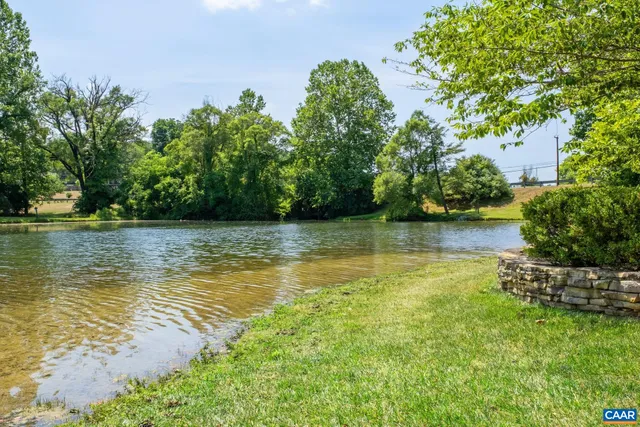 $584,500 | 208 Claybrook Drive, Waynesboro, VA 22980