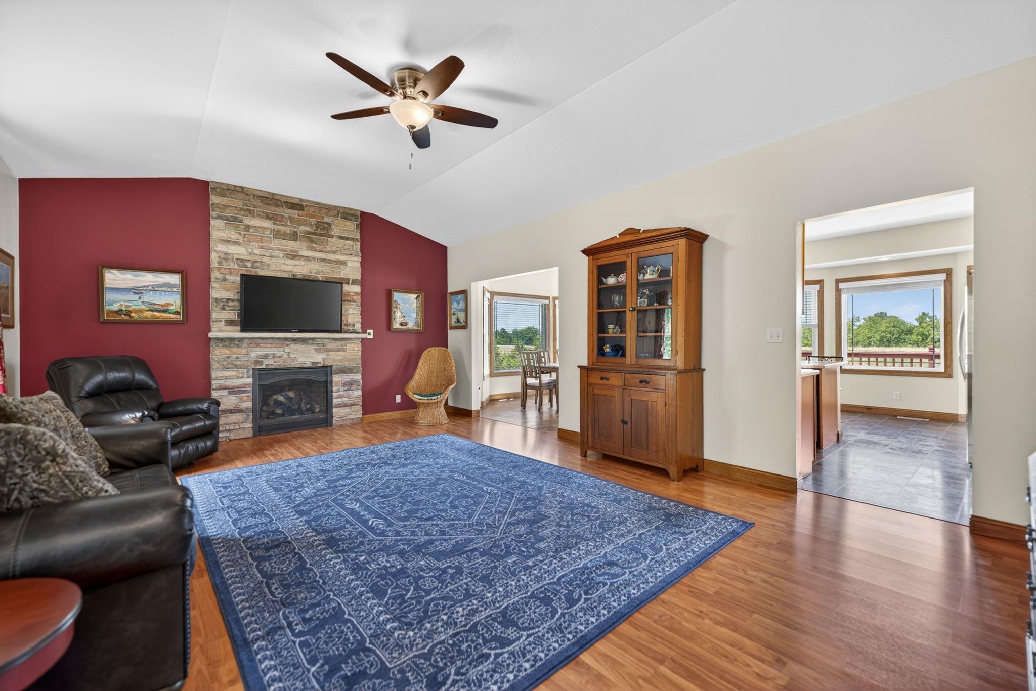 6880 East Cherry Hill Road Ridott, IL 61067 - Photo 8 of 60