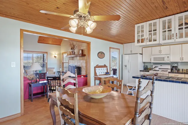 $775,000 | 2925 County Road 361, Utopia, TX 78884