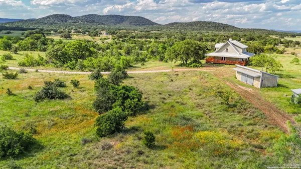 $699,000 | 2925 County Road 361, Utopia, TX 78884