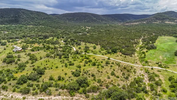 $699,000 | 2925 County Road 361, Utopia, TX 78884