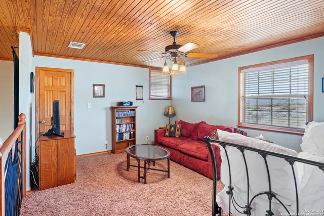 $775,000 | 2925 County Road 361, Utopia, TX 78884