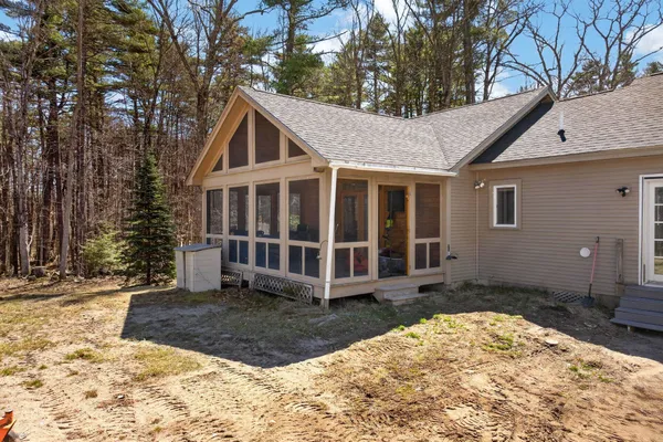 $640,000 | 314 Wentworth Road, Brookfield, NH 03872