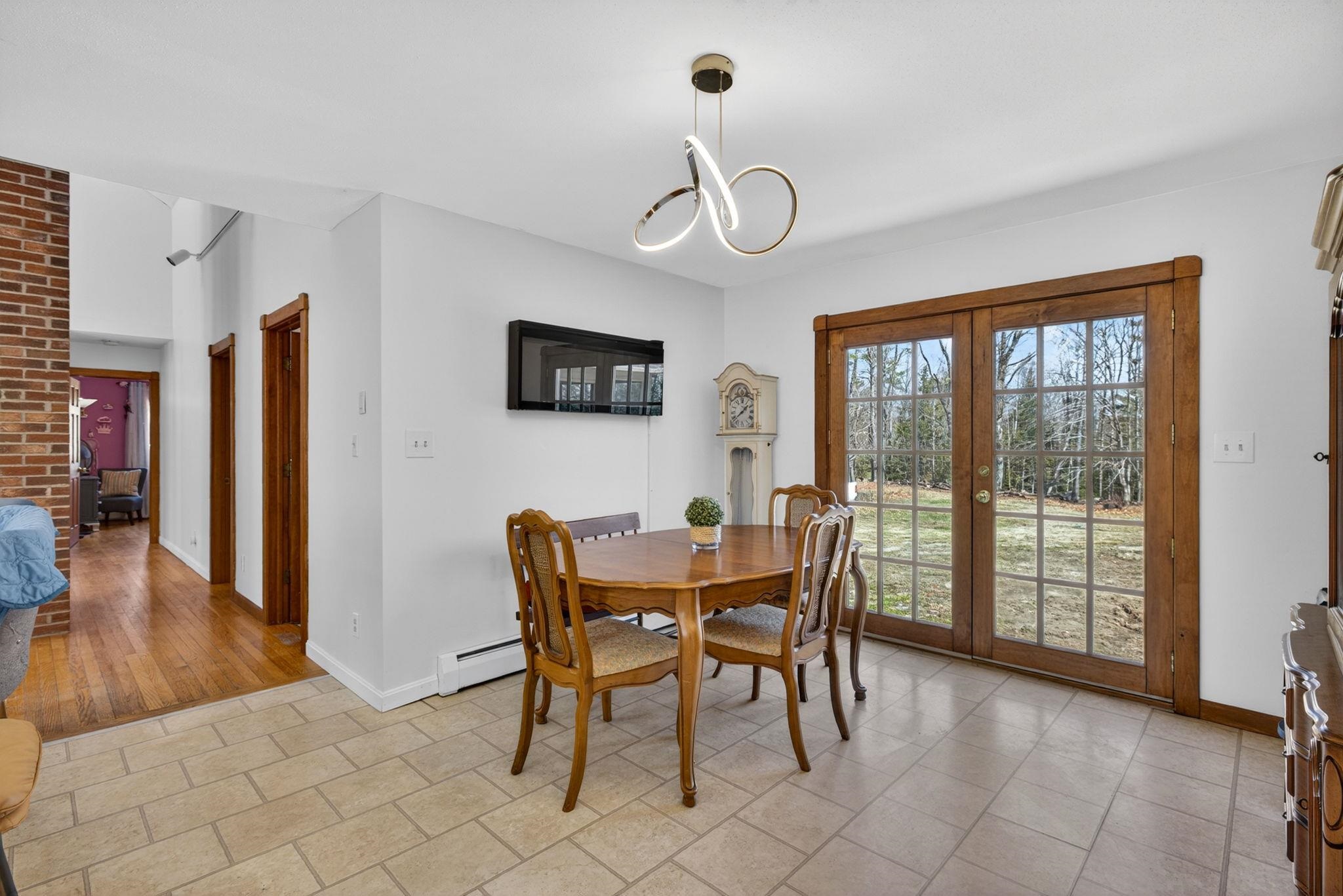 314 Wentworth Road Brookfield, NH 03872 - Photo 14 of 44