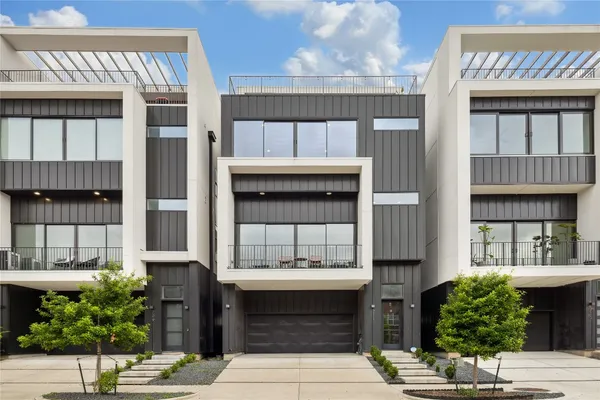 $6,500 | 711 Memorial Heights Drive, Houston, TX 77007