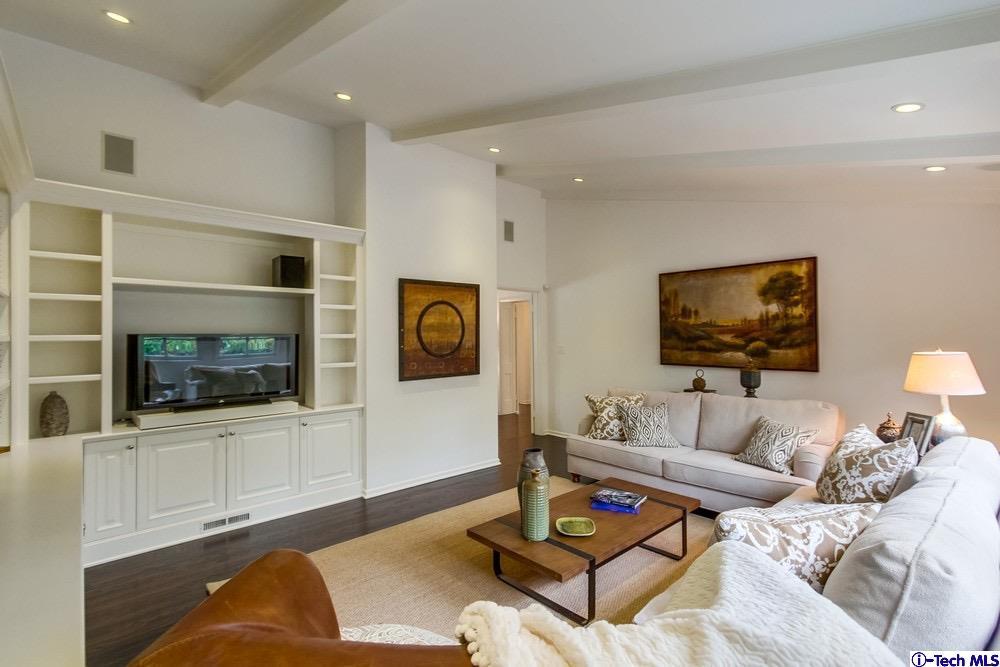 240 San Miguel Road Pasadena, CA 91105 - Photo 13 of 45 Additional Photo