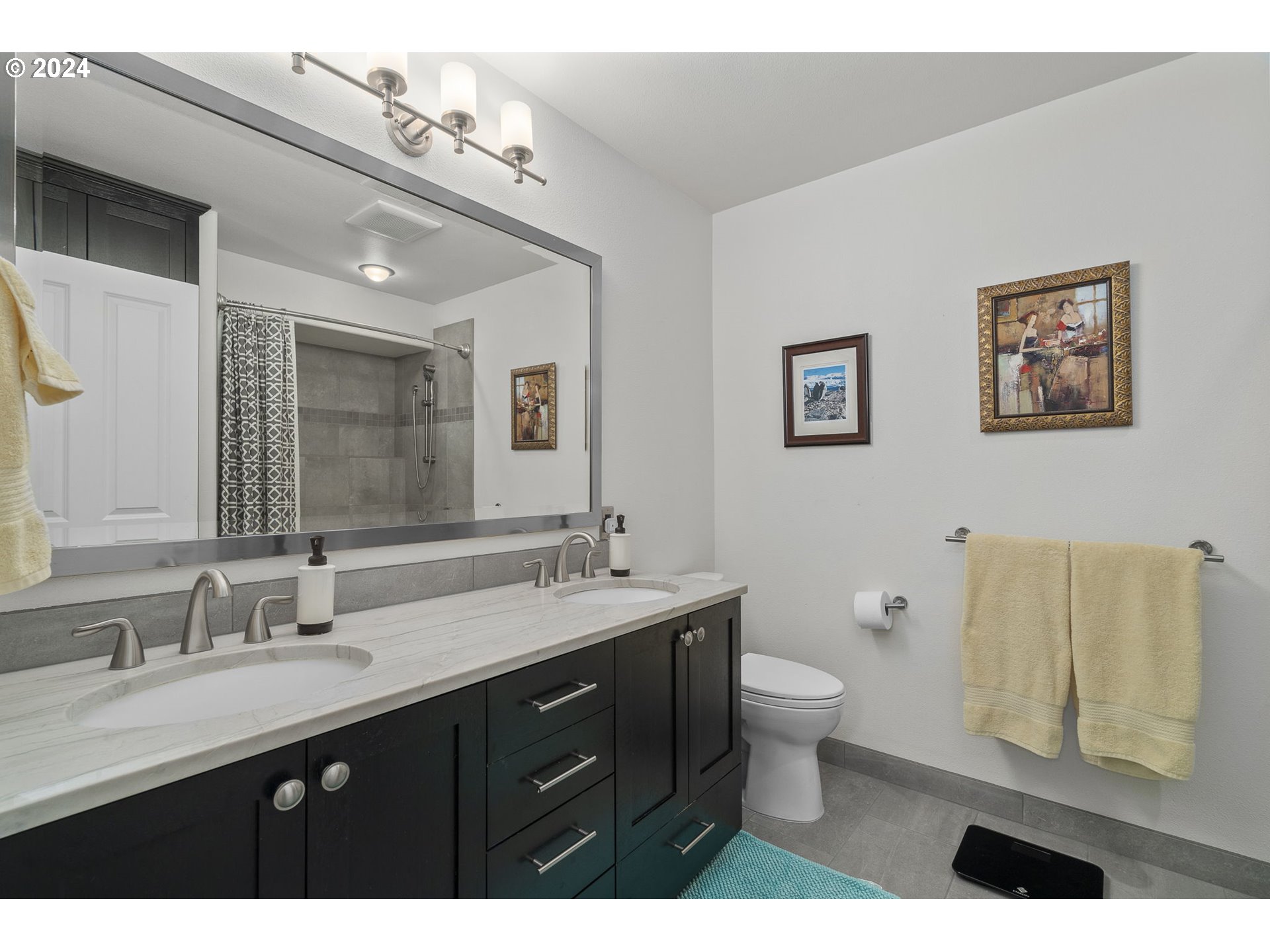 8320 Northwest Reed Drive Portland, OR 97229 - Photo 25 of 37 Bathroom, Attached
