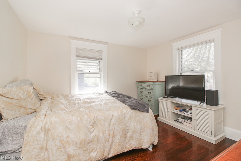 3800 Parkdale Road Cleveland, OH 44121 - Photo 22 of 32