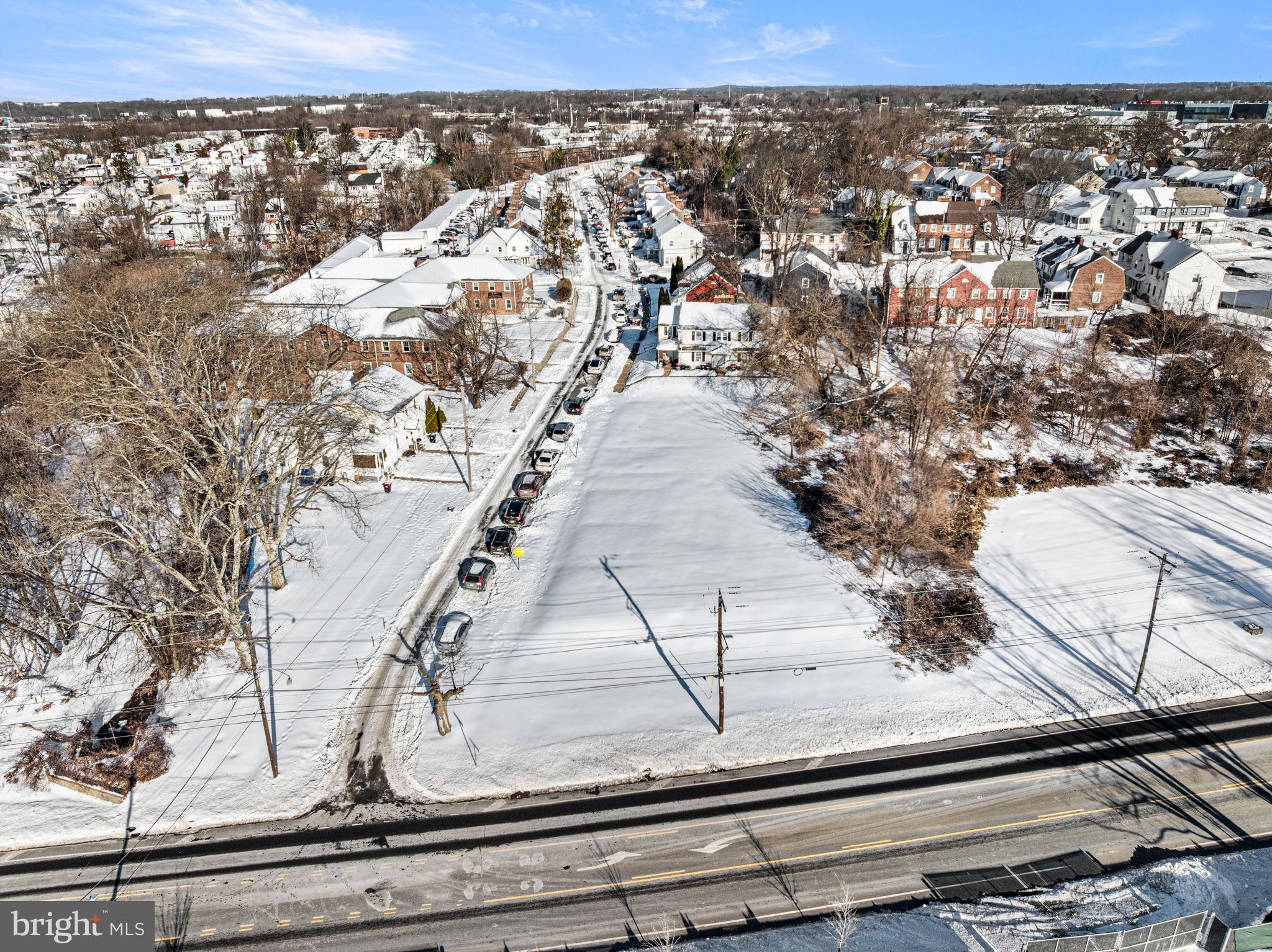 917 Meadow Lane Chester, PA 19013 - Photo 6 of 12 a view of a terrace view