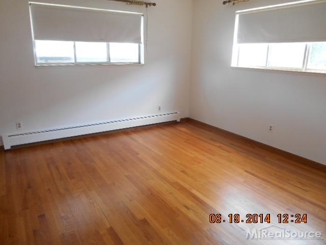 16461 East 10 Mile Road, Unit 2B Eastpointe, MI 48021 - Photo 8 of 9 31209879-7.JPG
