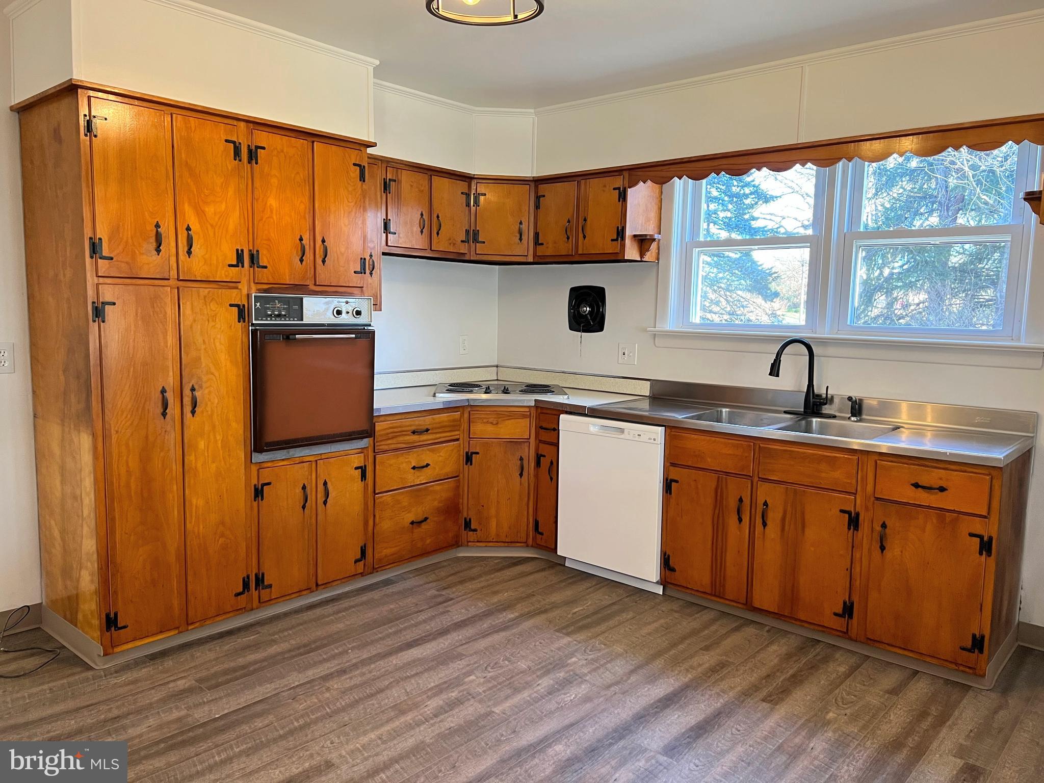 3126 Bethel Road Marcus Hook, PA 19061 - Photo 7 of 19 Gallery Image 7