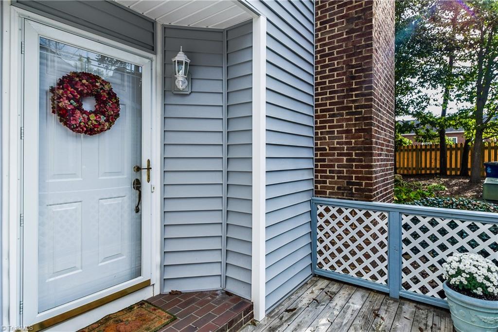 102 Pebble Rdg Lane Winston-Salem, NC 27104 - Photo 4 of 22 Gallery Image 4