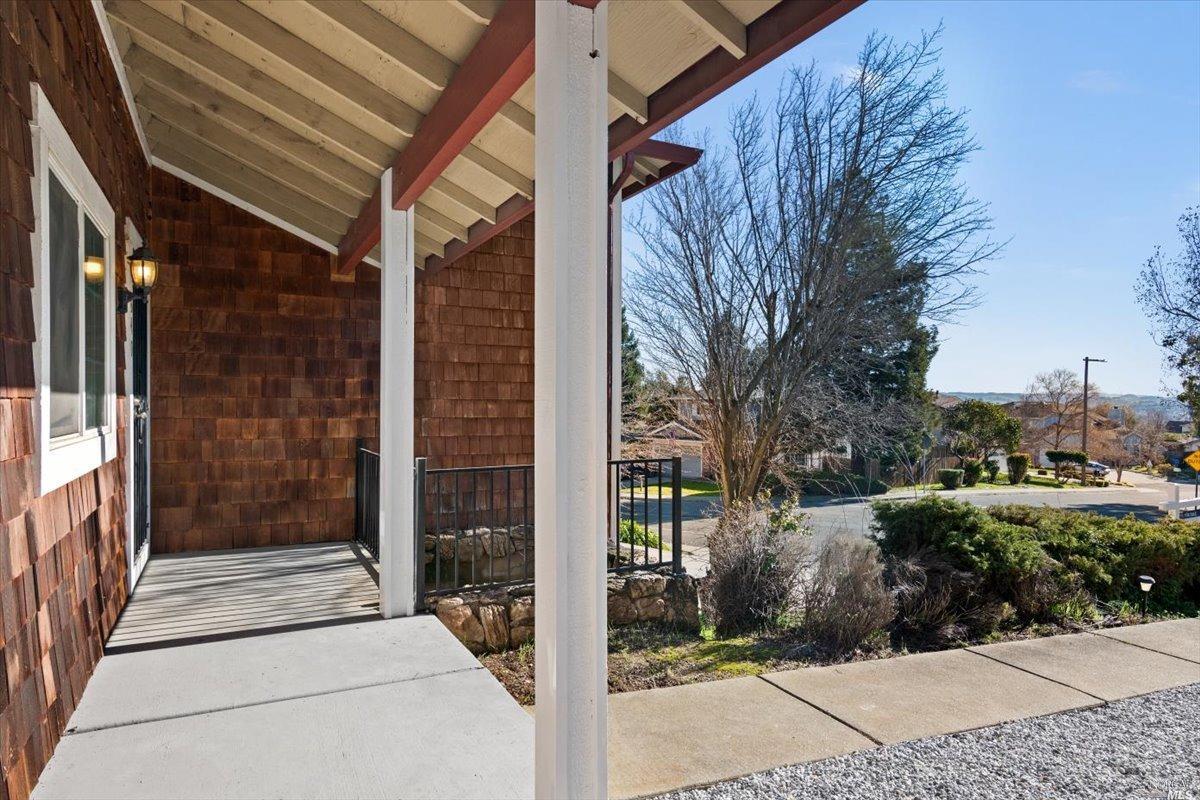 640 Skyline Drive Vallejo, CA 94591 - Photo 11 of 55