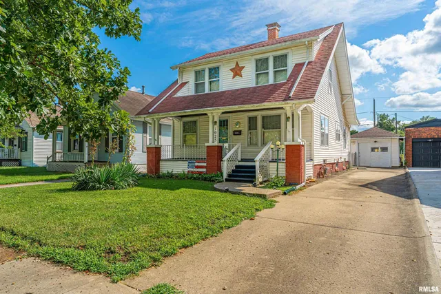 $105,000 | 1025 Broadway Street, Lincoln, IL 62656