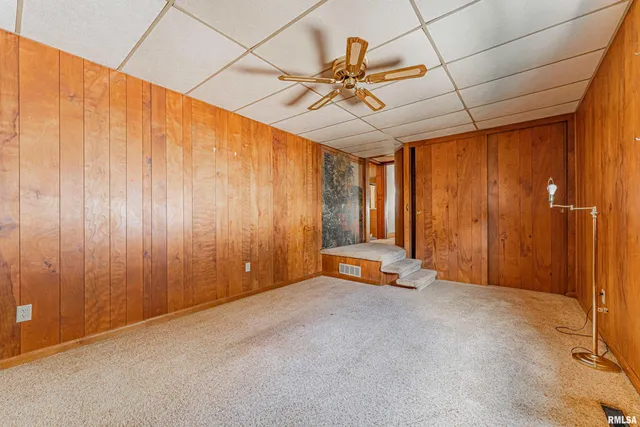 $105,000 | 1025 Broadway Street, Lincoln, IL 62656