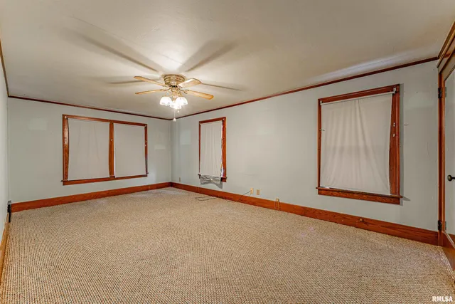 $105,000 | 1025 Broadway Street, Lincoln, IL 62656