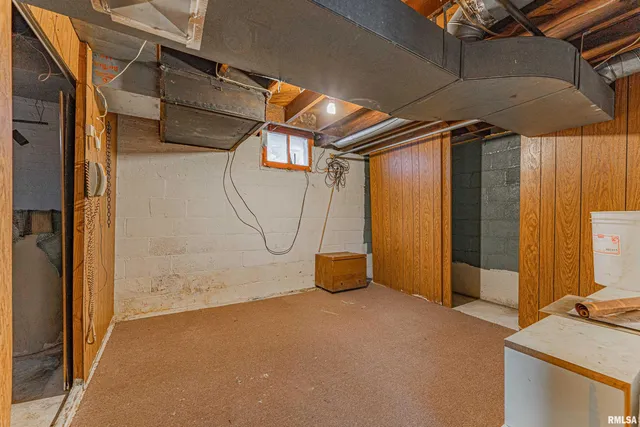 $105,000 | 1025 Broadway Street, Lincoln, IL 62656