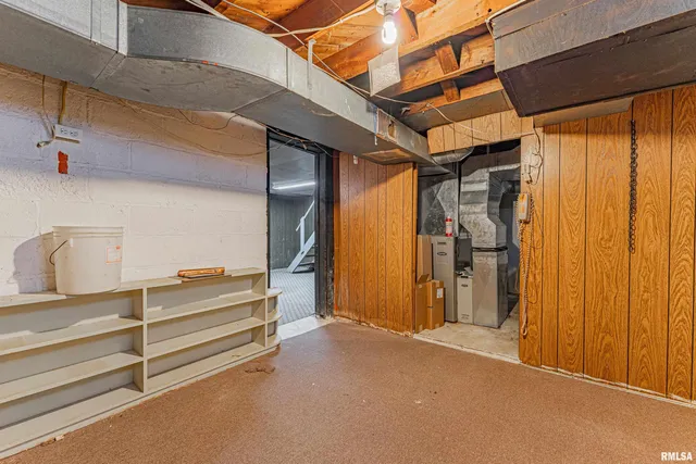 $105,000 | 1025 Broadway Street, Lincoln, IL 62656