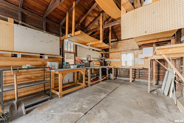 $105,000 | 1025 Broadway Street, Lincoln, IL 62656