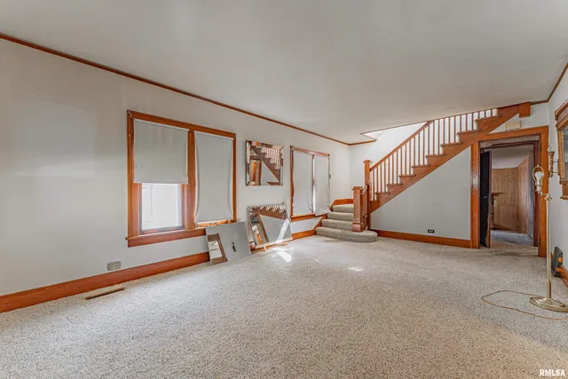 $105,000 | 1025 Broadway Street, Lincoln, IL 62656