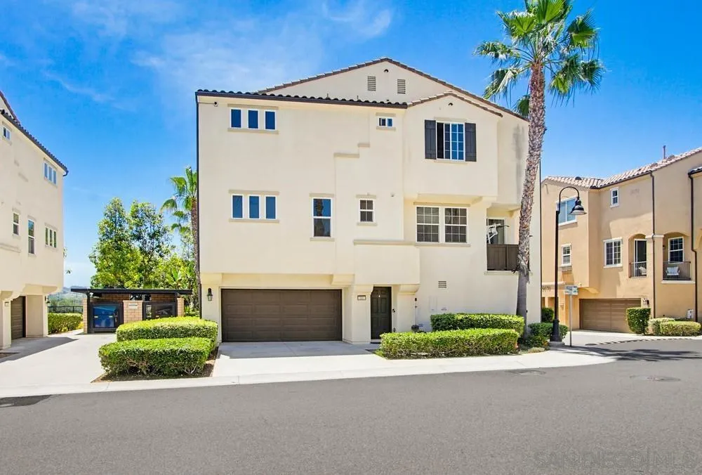5069 Cascade Way, Unit 101 Oceanside, CA 92057 - Photo 2 of 48