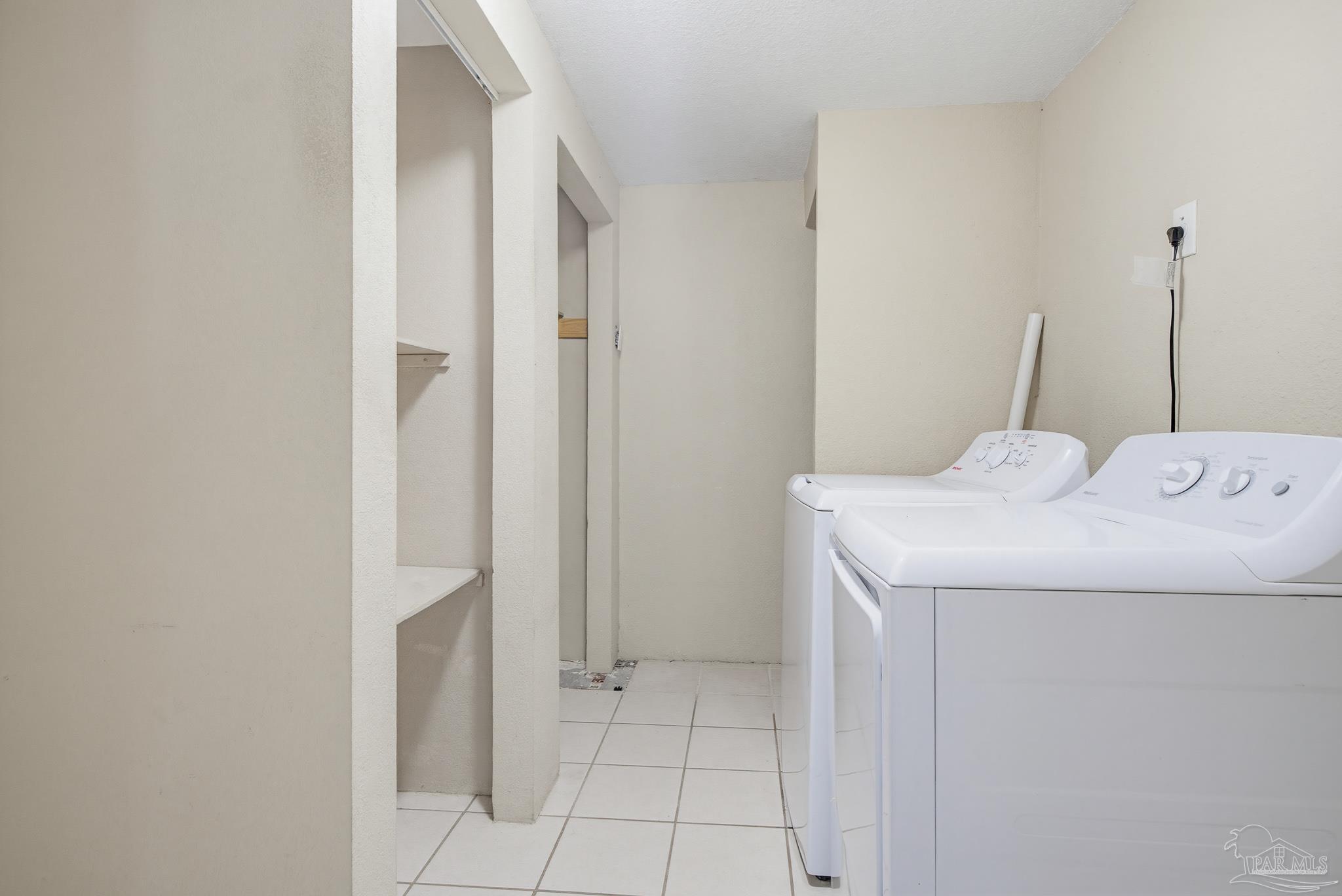 211 Northwest Gilliland Road Pensacola, FL 32507 - Photo 11 of 52