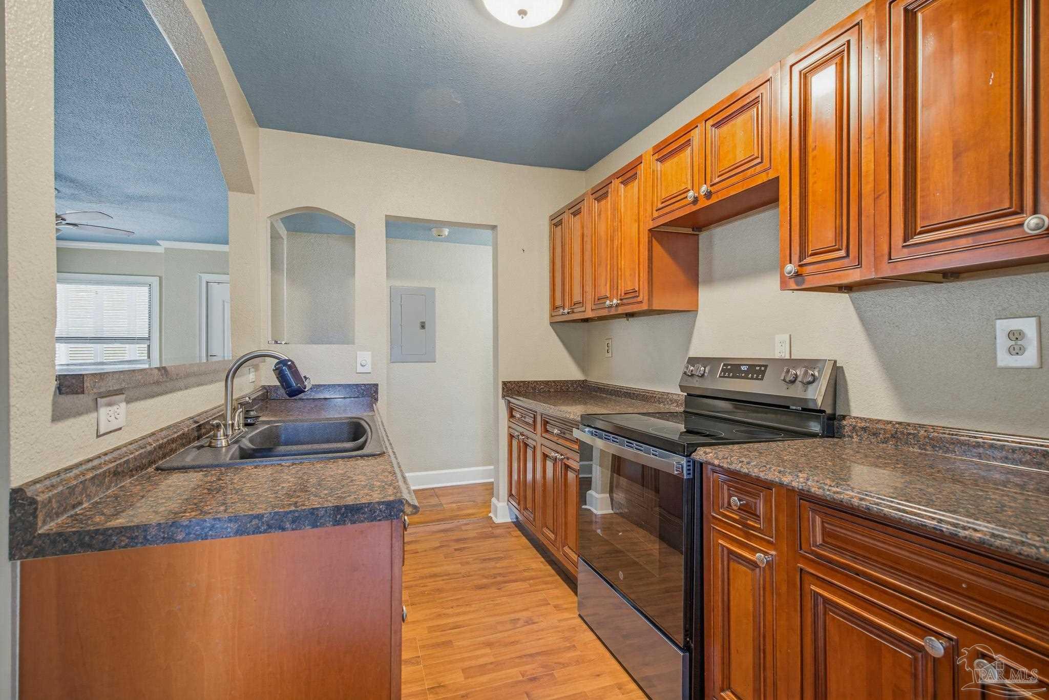 211 Northwest Gilliland Road Pensacola, FL 32507 - Photo 17 of 52