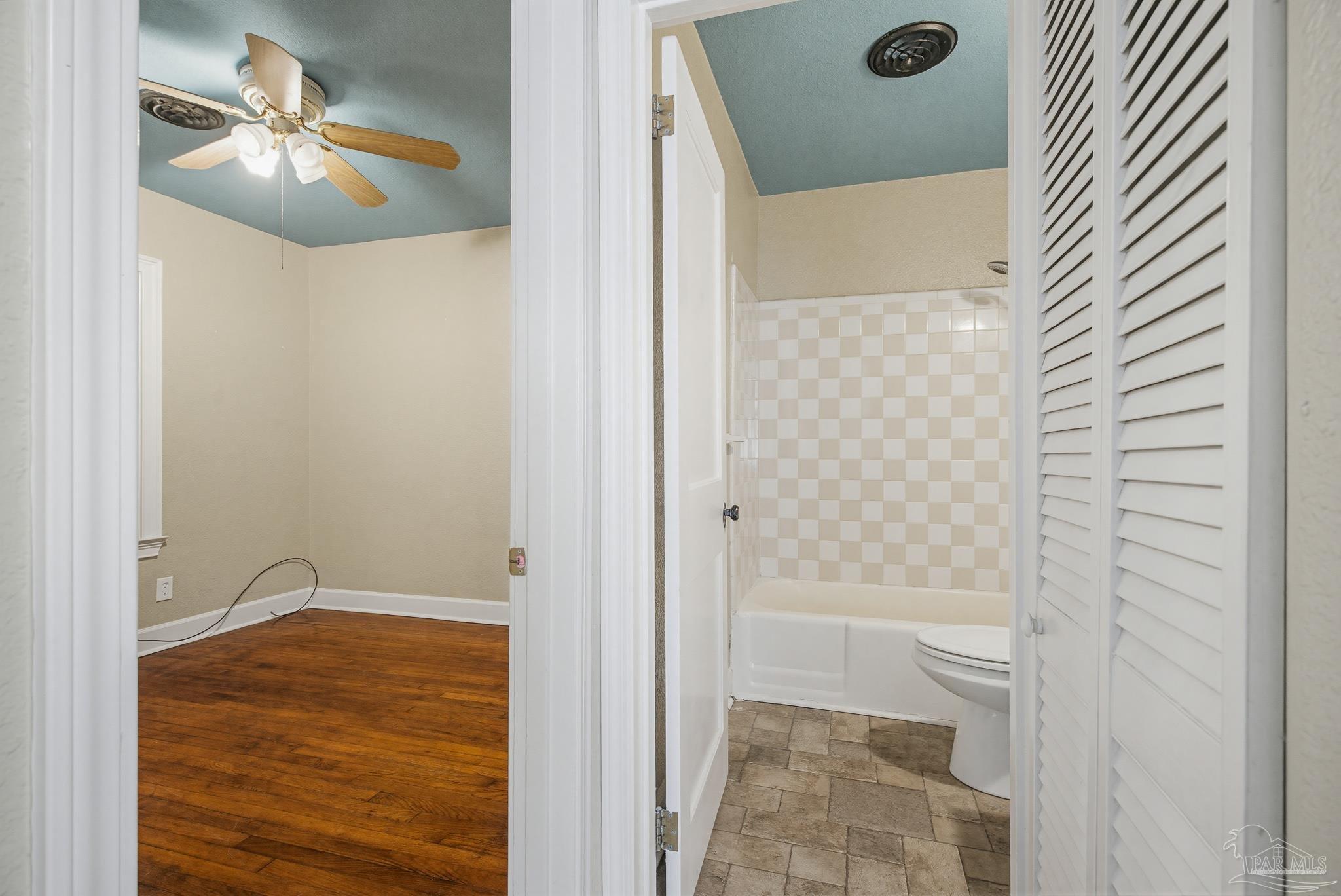 211 Northwest Gilliland Road Pensacola, FL 32507 - Photo 31 of 52