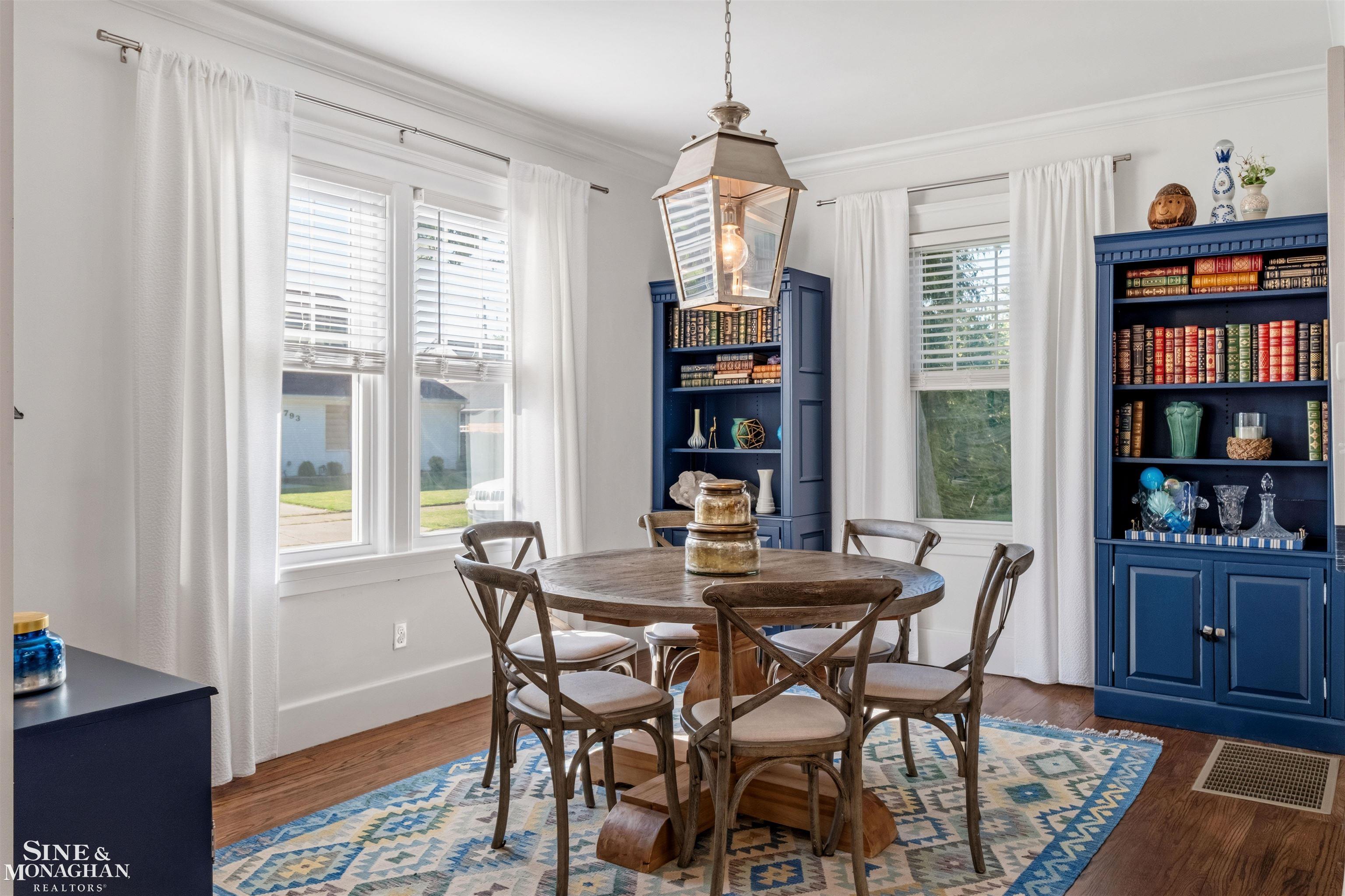 835 Cook Road Grosse Pointe Woods, MI 48236 - Photo 9 of 62 Gallery Image 9