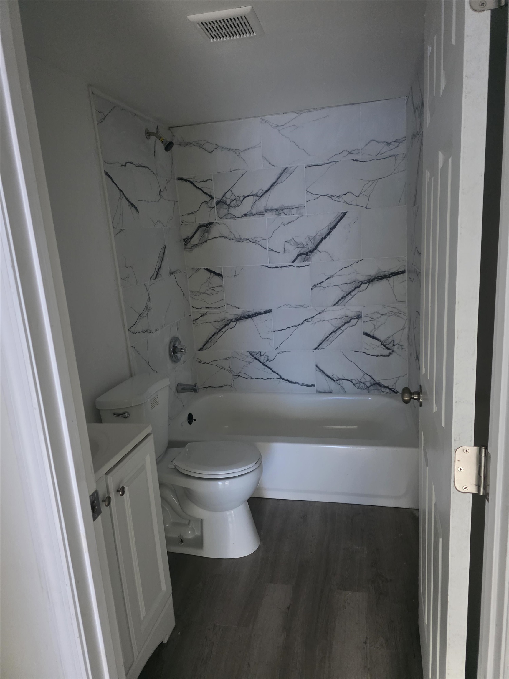 2189 Benedict Road Jacksonville, FL 32209 - Photo 14 of 19 a bathroom with a toilet and a shower