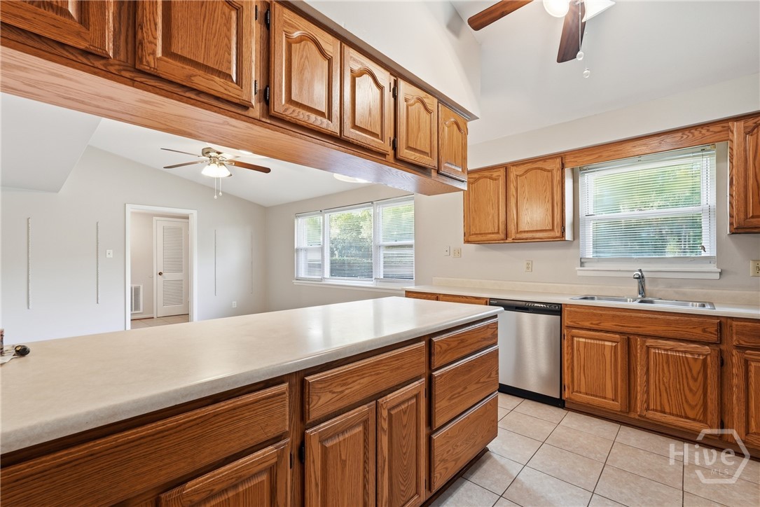 520 Windsor Road Savannah, GA 31419 - Photo 10 of 33 Gallery Image 10