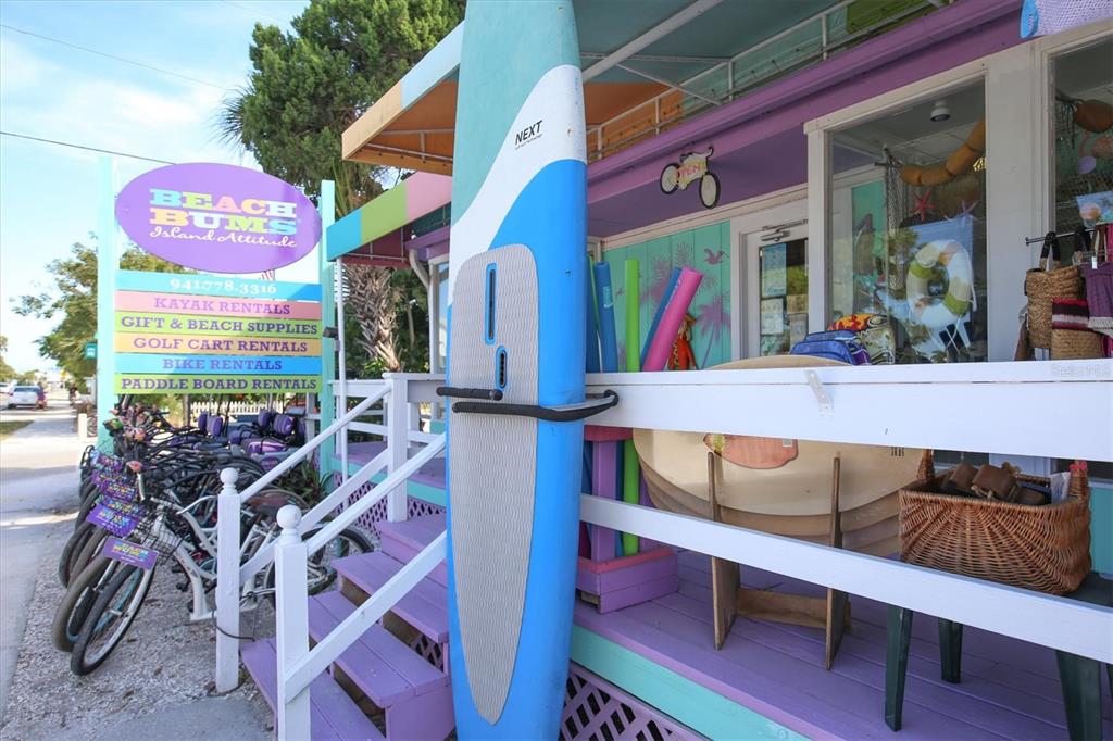 4515 Mangrove Point Road Bradenton, FL 34210 - Photo 57 of 59 a view of a chairs and table in the balcony