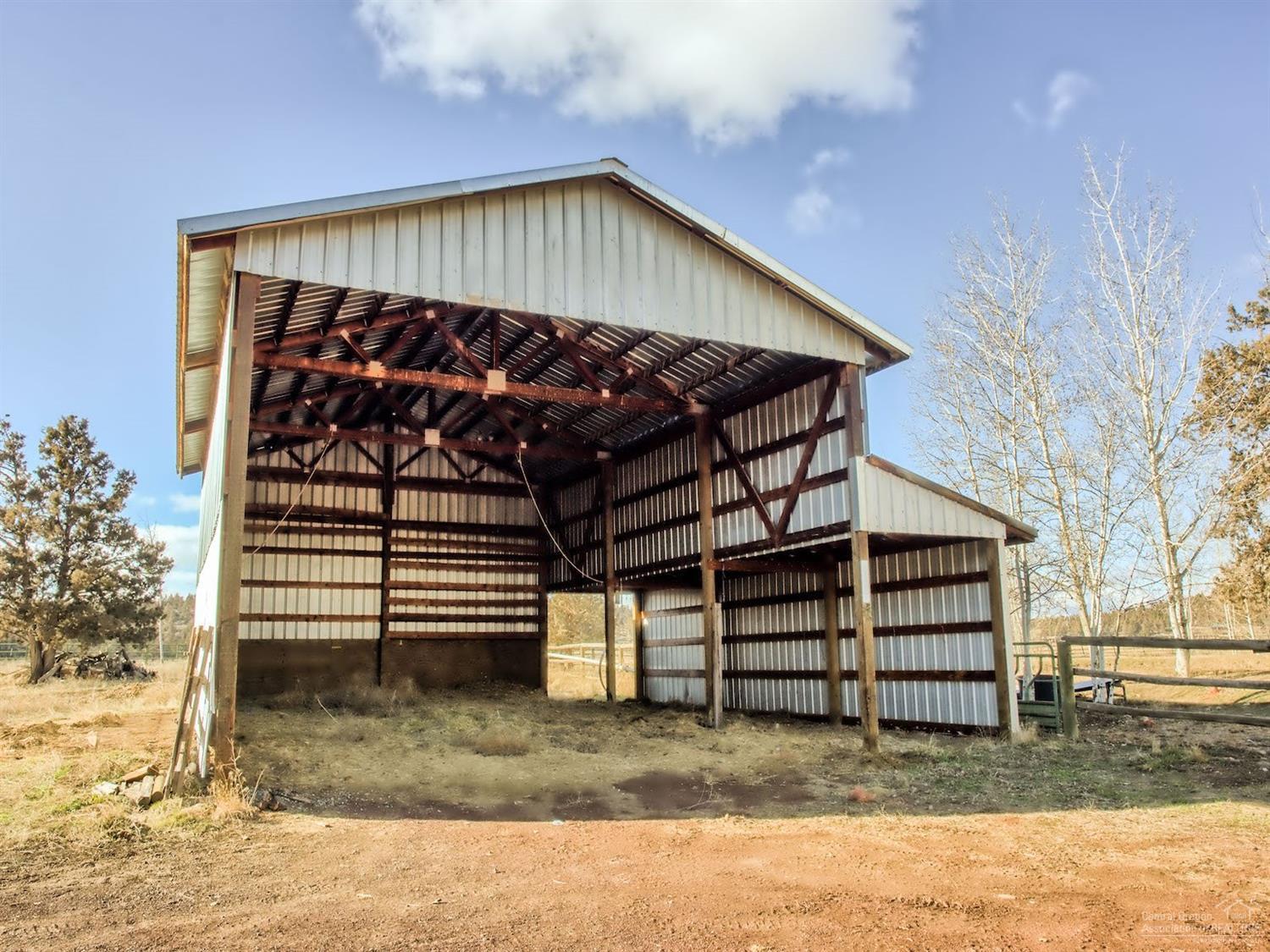65725 Gerking Market Road Bend, OR 97703 - Photo 22 of 23 Gallery Image 22