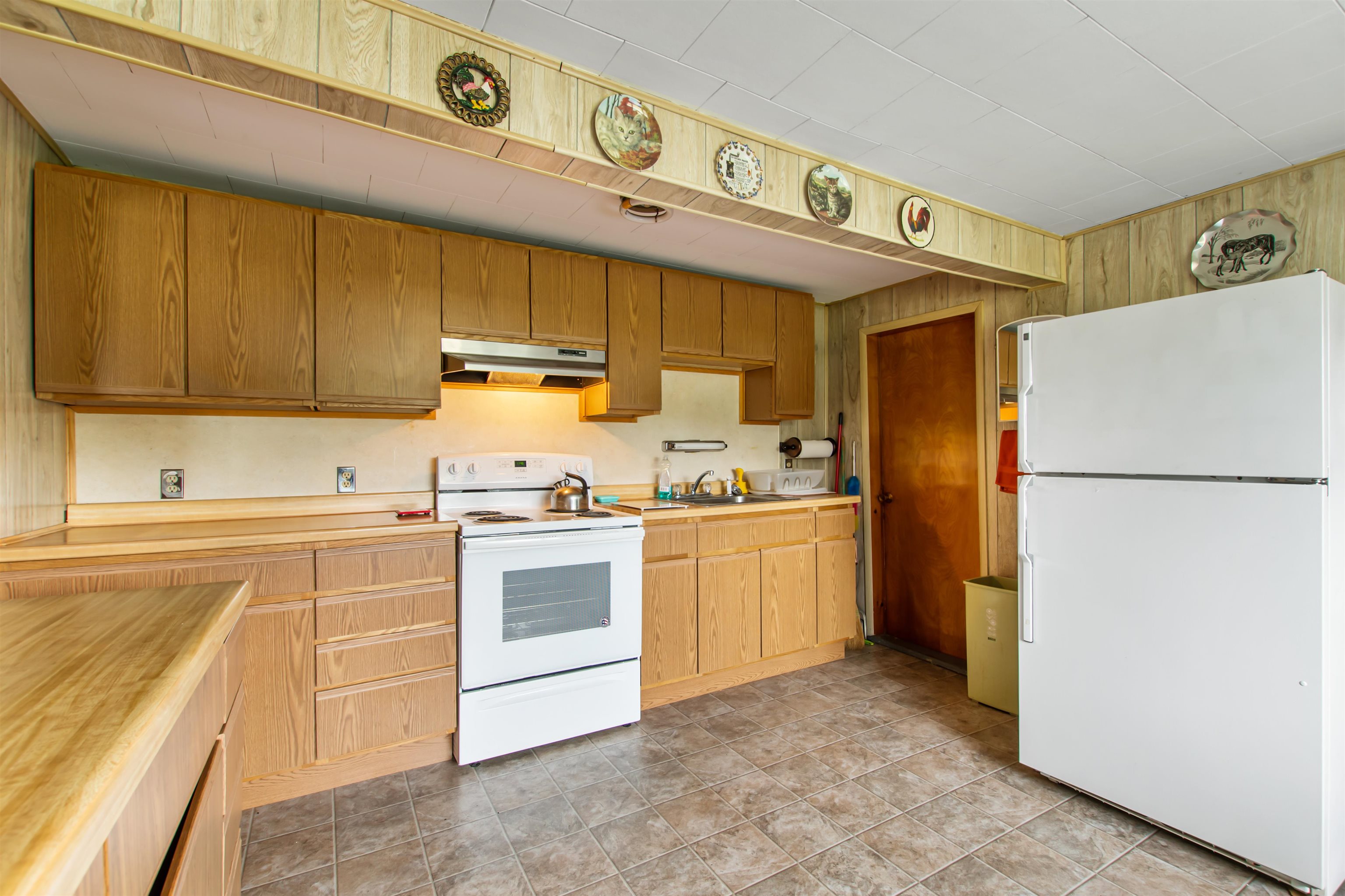 29 Hawkins Road Dummer, NH 03588 - Photo 11 of 40