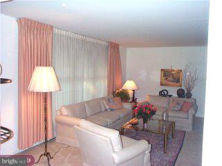 519 Waln Road Glenside, PA 19038 - Photo 3 of 6 Gallery Image 3